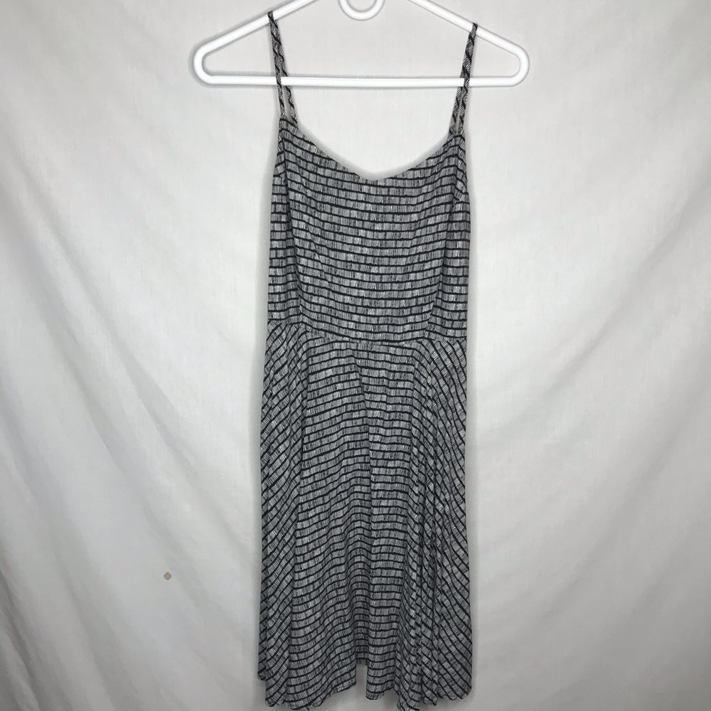 ♡ 5/$25 ♡ Old Navy Black And White Patterned Dress